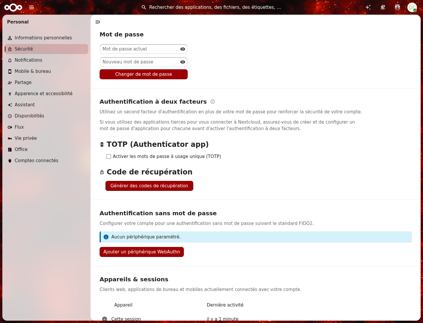 Les réglages de sécurité d'Estelum : mot de passe, authentification à deux facteurs (TOTP), codes de récupération et appareils connectés